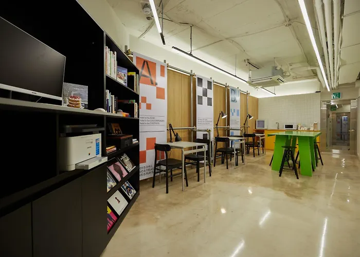 Aank Sinchon Hotel